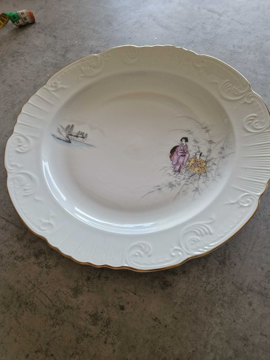 Terrina e prato de bolo de colecção Família Rose da Vista alegre