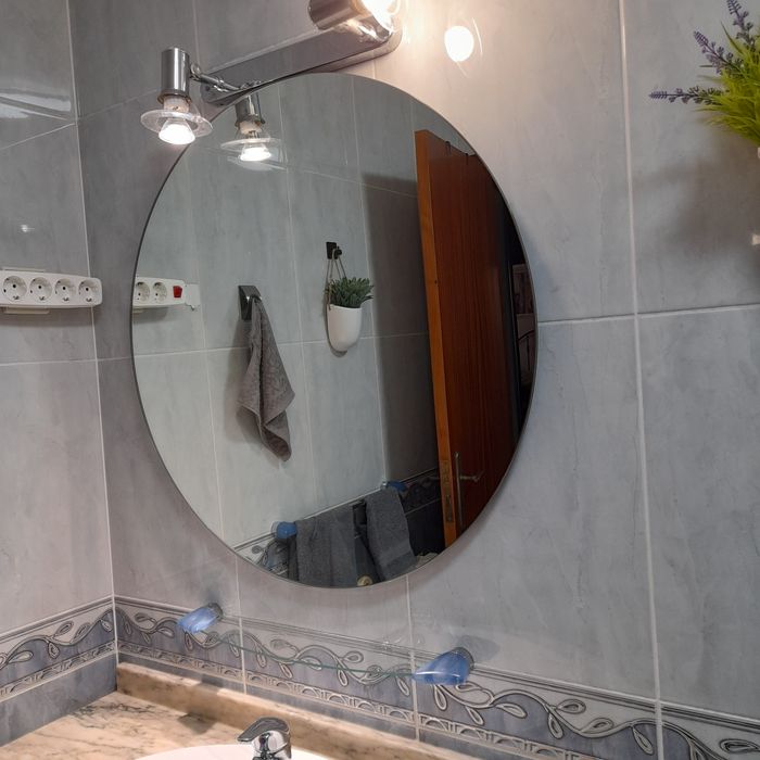 Espelho redondo 75cm diâmetro, em otimo estado (oferta de prateleira)