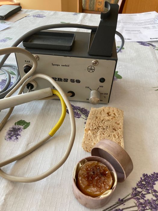 Elektroniczna regulowana lutownica z 1990 r