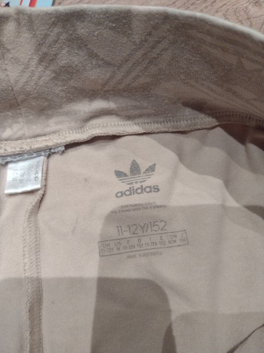 Legginsy Adidas 152
