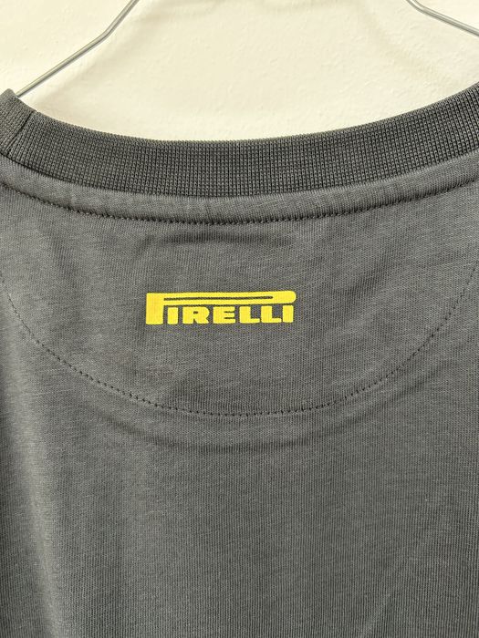 T-shirt Pirelli + kit boné e saco