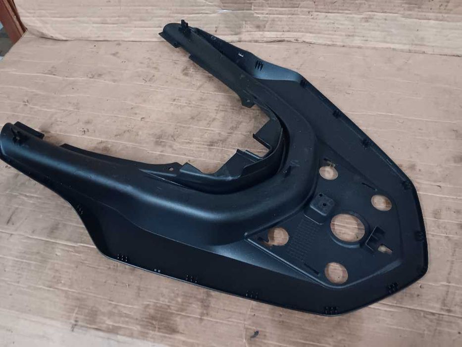 Carenagem pega do pendura Honda PCX125  versão 2021 a 2024