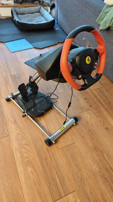 Kierownica ferrari thrustmaster + stojak