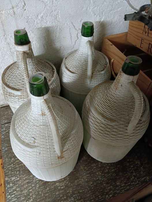 Lote 23 garrafões de vinho 5Lts