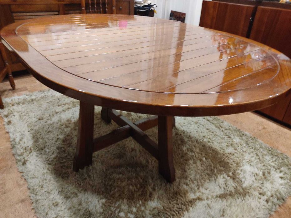 Mesa Jantar em Madeira, Redonda/Oval