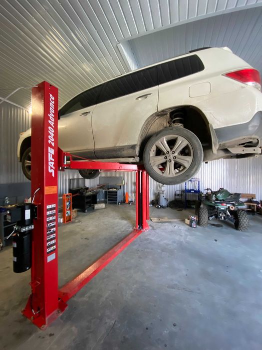 б/у двухстоичный подъемник для СТО. Готов к отгрузке.