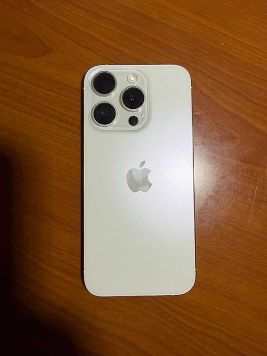 Iphone 15 pro 128 GB branco com 1 ano de garantia