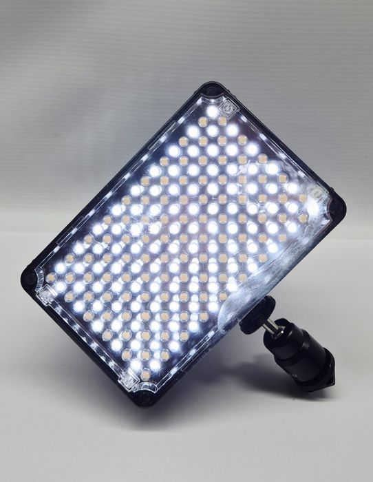 Lampa fotograficzna APUTURE AL-H198C, Komis Jasło Czackiego