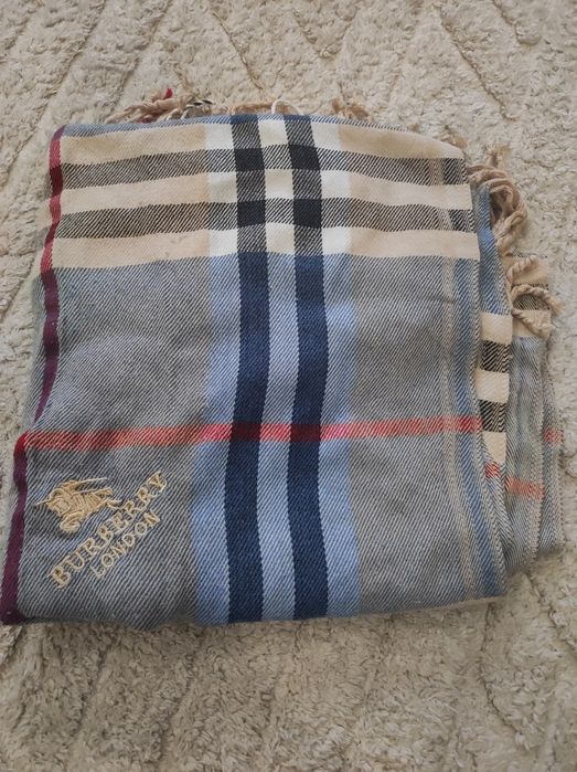 Продаю шарф Burberry
