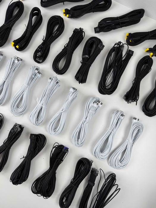 Kabel do zasilacza 12-pin → 12-pin PCIe / PSU – biały / czarny