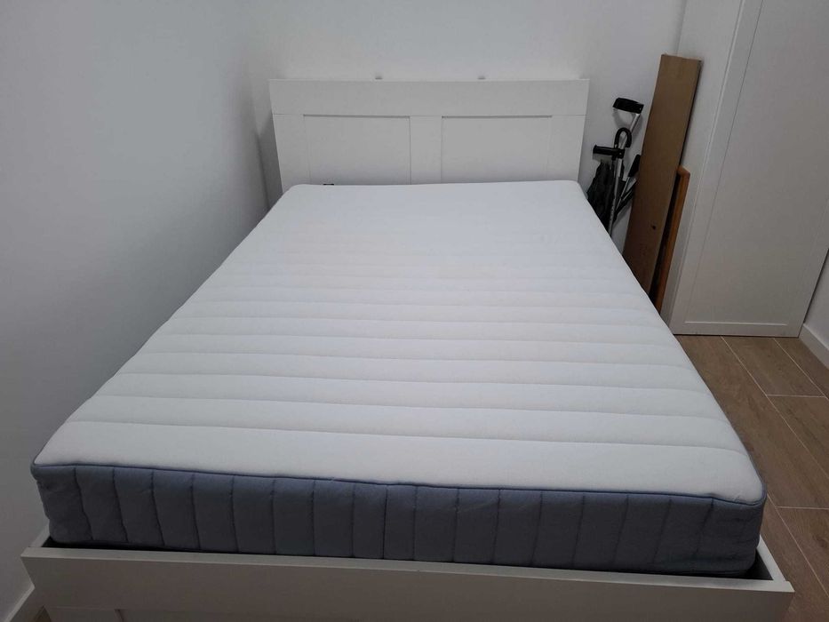 IKEA Cama e cabeceira C/arrumação BRIMNES+Colchão