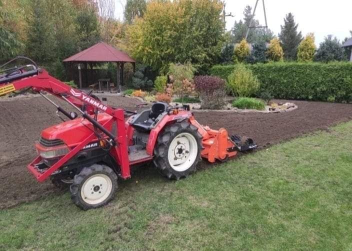 Zakładanie trawników,glebogryzarka separacyjna,minikoparka wywrotka