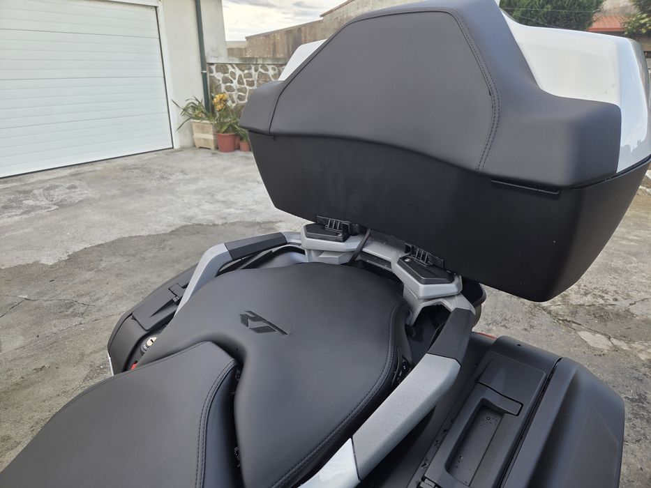 Moto BMW 1300 RT 2025