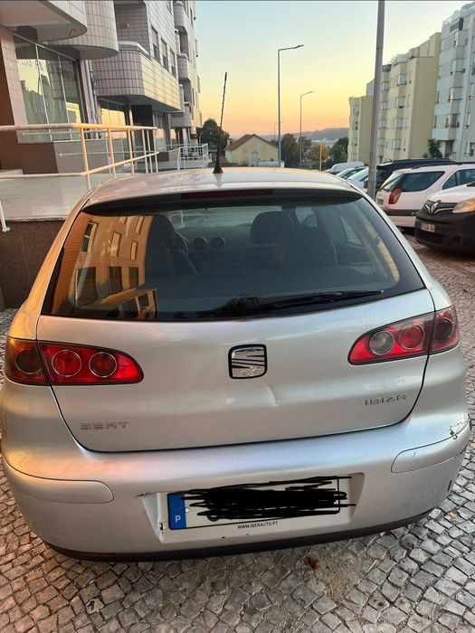 Seat Ibiza 6L cinzenta — photo 3
