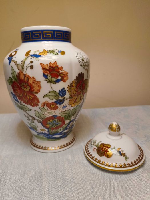 Pote em porcelana Porart com Tampa - Companhia das Índias