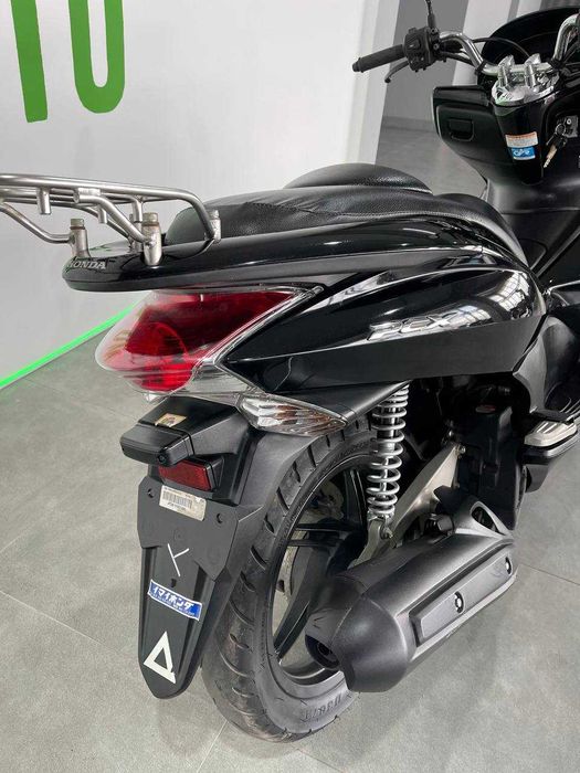 Скутер Honda PCX 125
