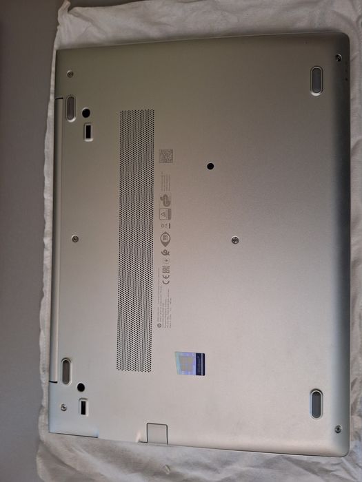 HP EliteBook 830 g6 • Intel® i5-8365U/8/256