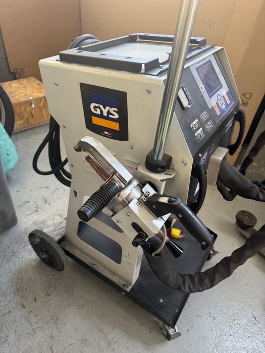 Máquina Profissional GYS GYSPOT 100 R-C – Reparação de Carroçarias