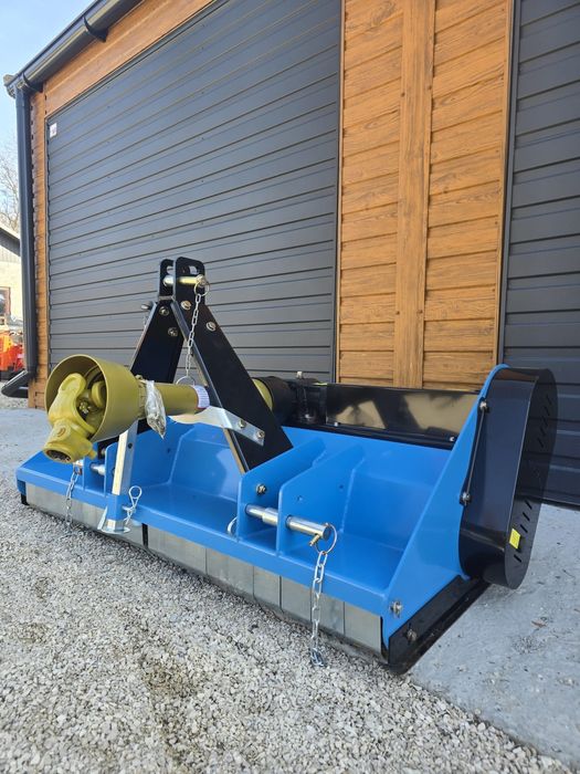Nowa solidna kosiarka bijakowa AM 155 cm do trawy Agrostar