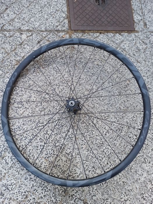 Roda traseira Easton EA70 XCT Tubeless