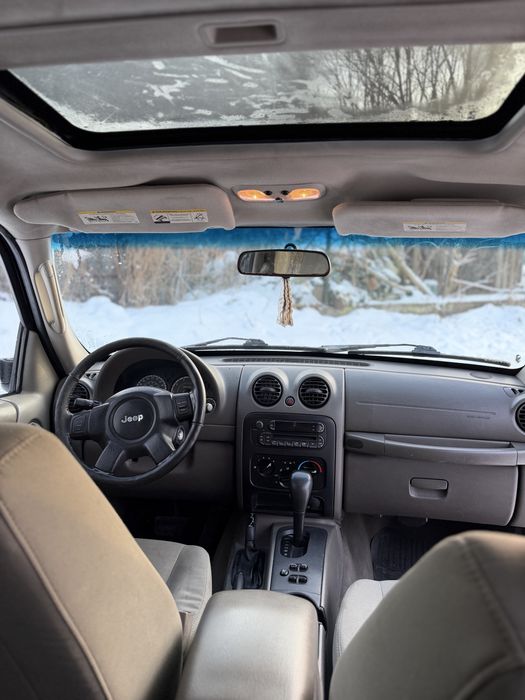 Na sprzedaz Jeep Liberty 2005 3,7 LPG