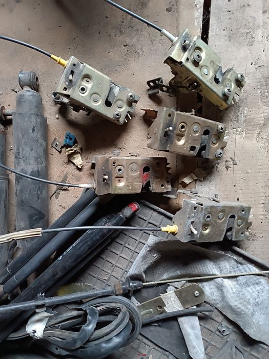 Стекла форд эскорт