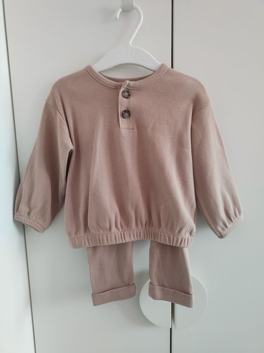 Komplet h&m bluza+ spodnie rozmiar 80.