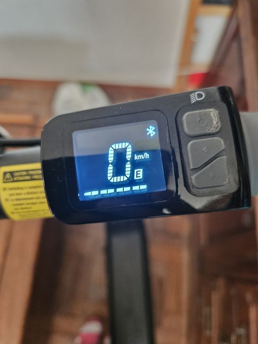 Trotinete dobrável eletrica super nova.