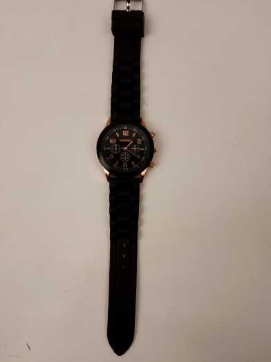 Годинник жіночий з комплектом біжутерії (новий)