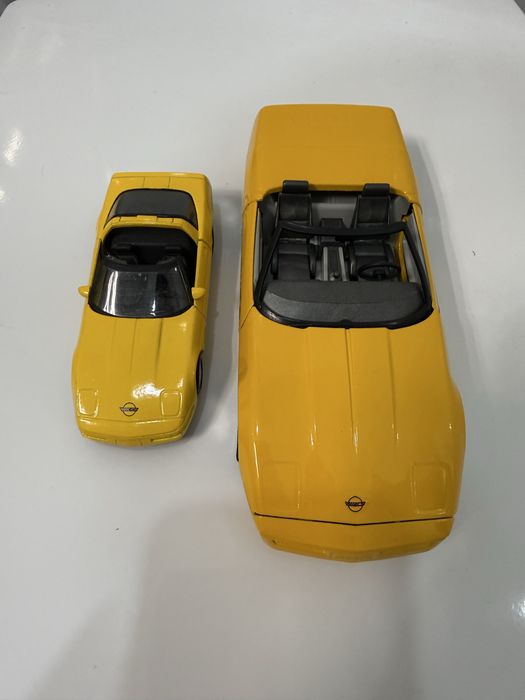 Conjunto Corvette Chevrolet 1/24 + 1/38