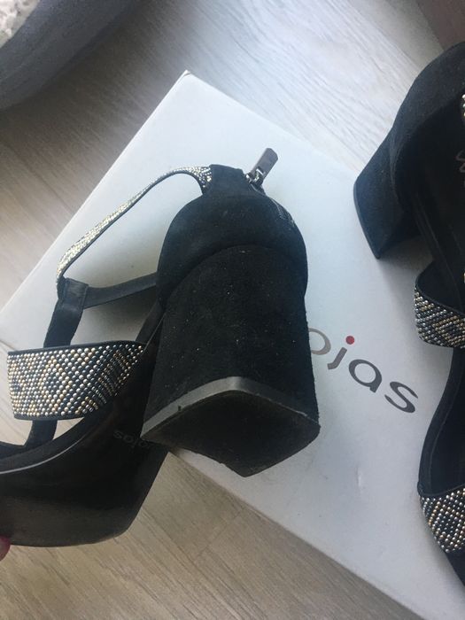 WOJAS Buty damskie na obcasie roz 39
