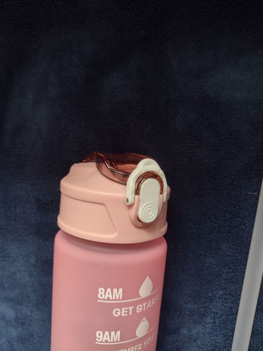 Bidon ze słomką 900ml