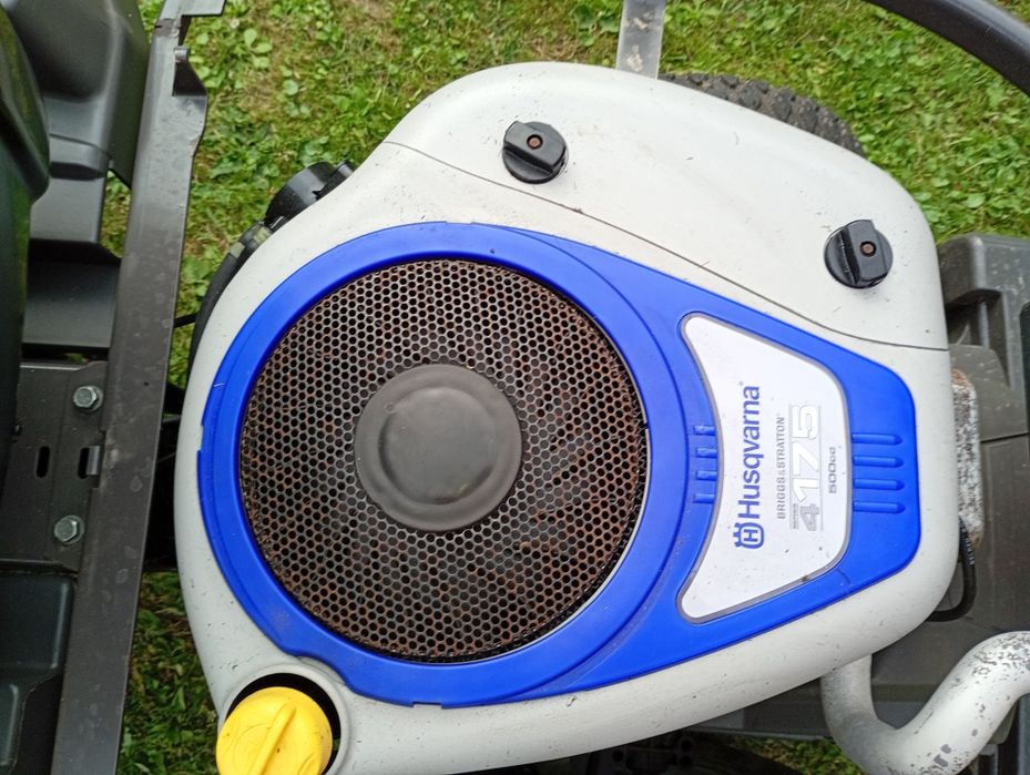 Traktorek kosiarka Husqvarna Rider R18 Hydro 17,5KM Briggs