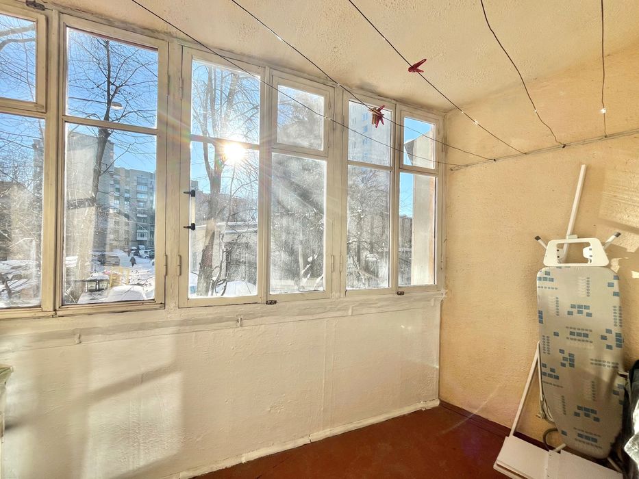 Оренда ізольованої кімнати після ремонту вул.Миколайчука