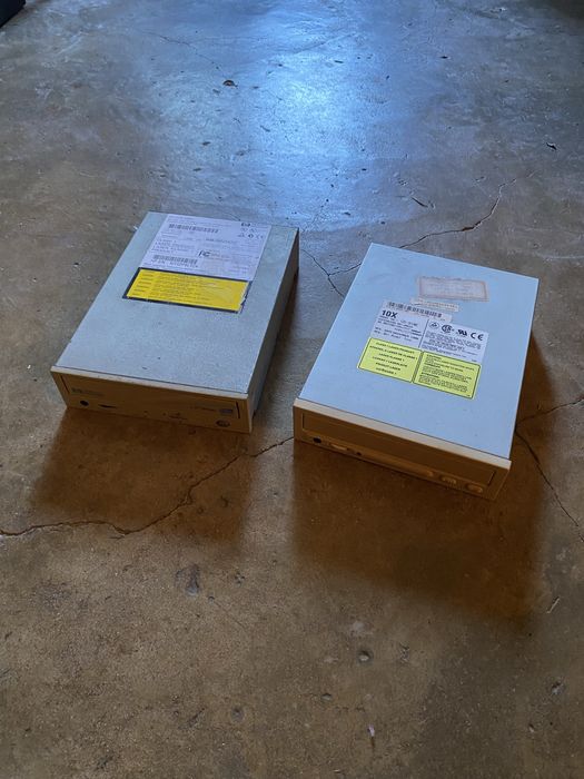 Leitores de cd para pc. 2 unidades