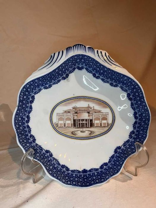 2 pratos decorativos OR / Vista Alegre – Quinta da Penha Longa