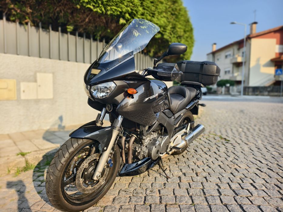 Yamaha TDM 900 – poucos kms, muita vontade de andar