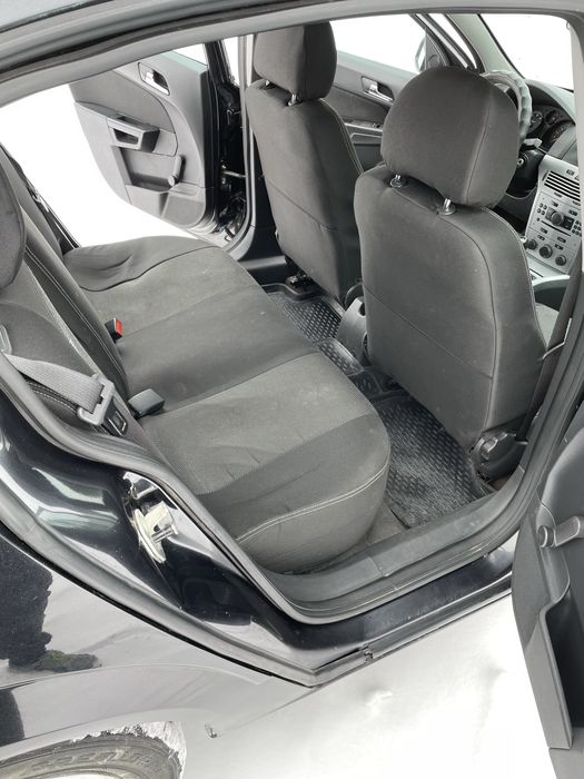 Опель Астра 2012 рік