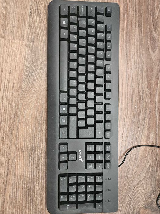 English-Language Computer Keyboard442460826093506561