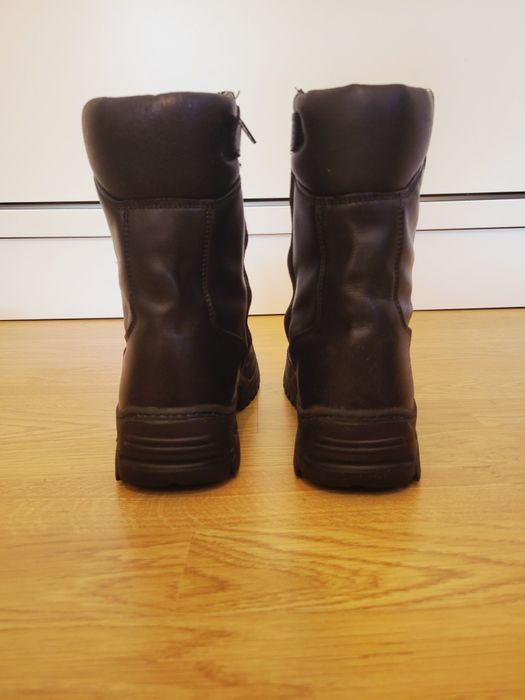 Botas em Pele- Calçado Militar