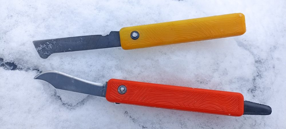 Ніж для щеплення ,садовий ніж ,окуліровочний ,купуліровочний ніж