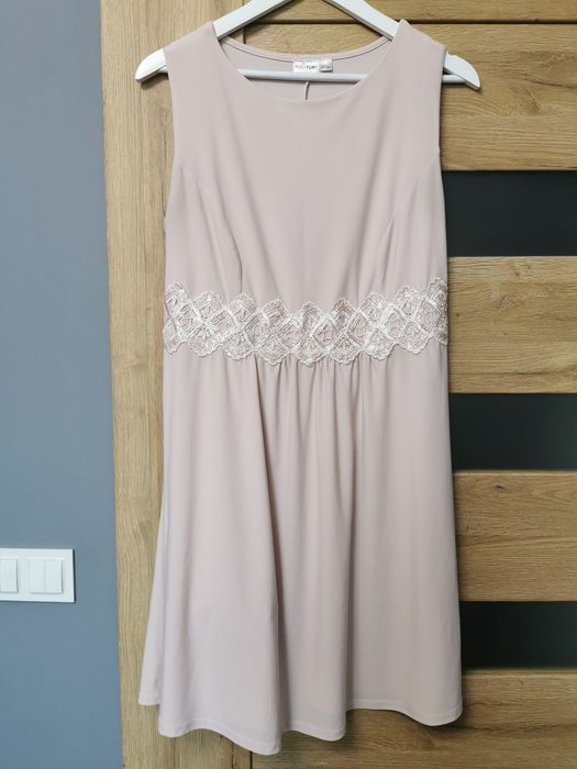 Sukienka pudrowy róż