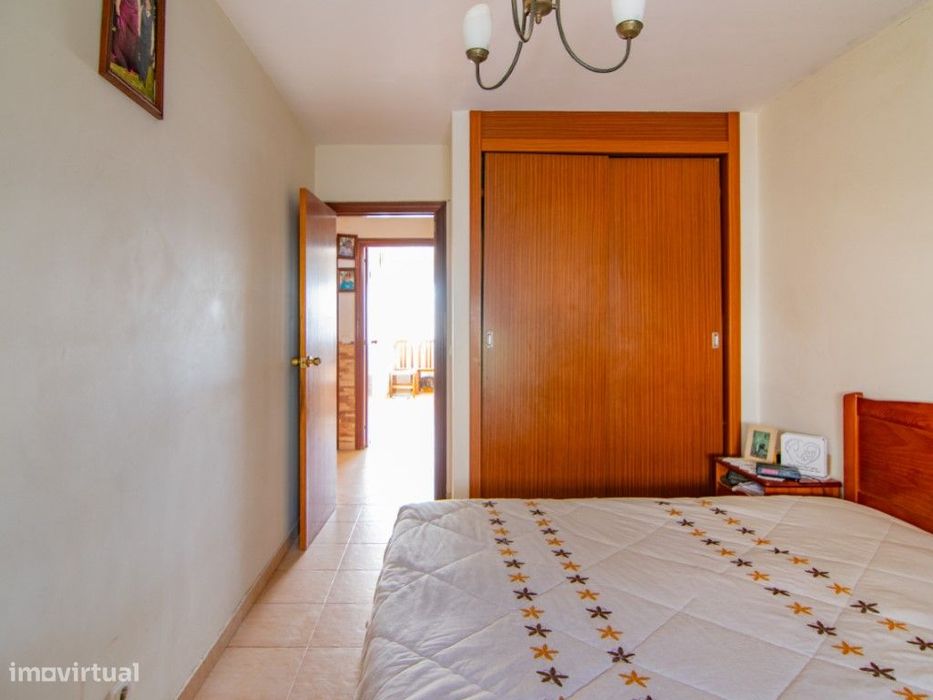 Apartamento T4 em Carnaxide com Vista para Monsanto.