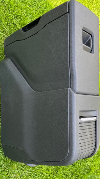 Stolik podłokietnik Proace Jumpy Traveller Scudo