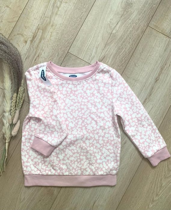 Свитшот с небольшим начётчиком Old Navy.