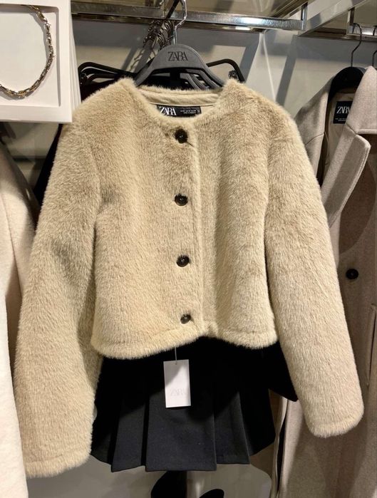 Трендова куртка/пальто/дублянка Zara в стилі Old Money.