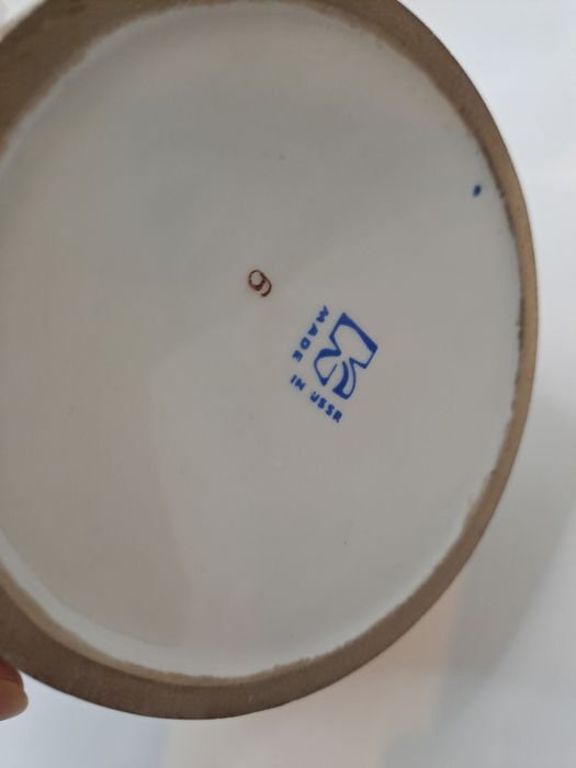 Ваза. Фарфоровая ваза. Киев.