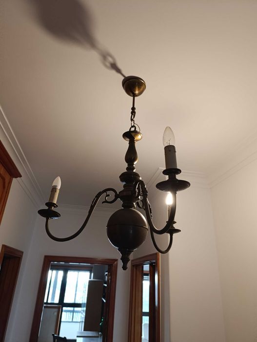 2 candeeiros antigos