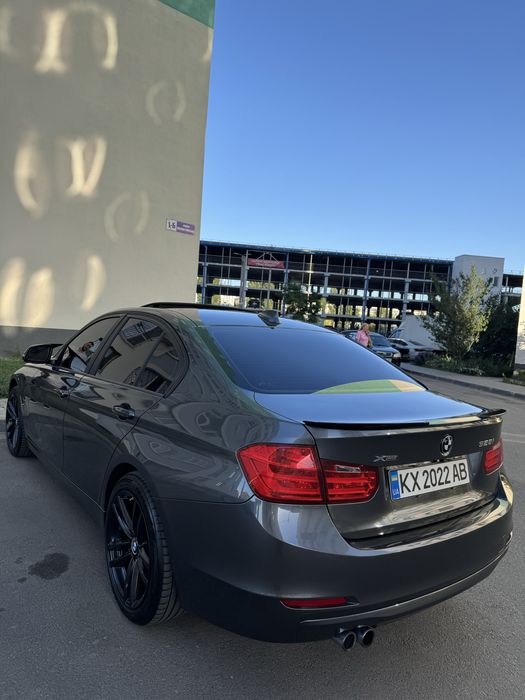 BMW F30 2014 год 2.0 twinturbo