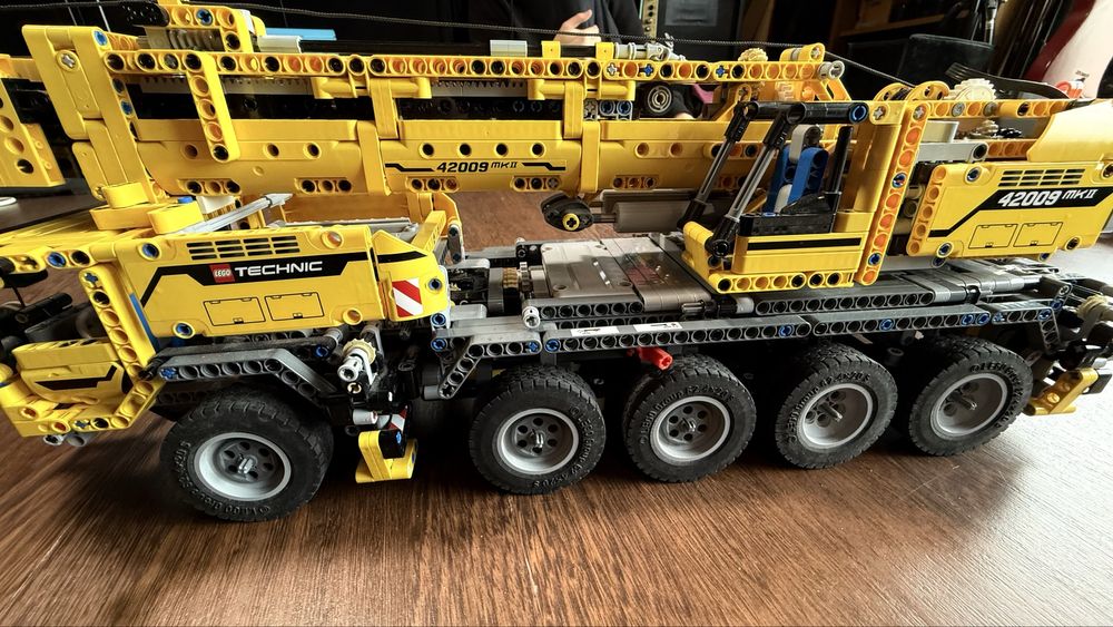 Lego technic Grua 42009 MKII